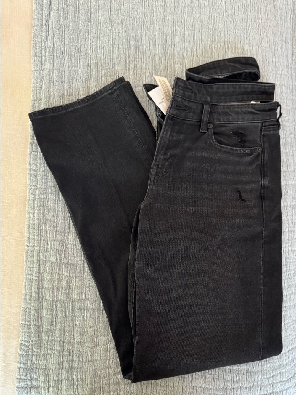 American Eagle Super High-Rise Baggy Straight Jean
